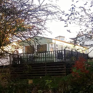 Campsite Delightful 3 Bedroom With Balcony Overlooking Fields And A Stream, Gisburn